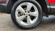 Nissan Qashqai 1.3 DiG-T Acenta Premium 5dr Petrol Hatchback